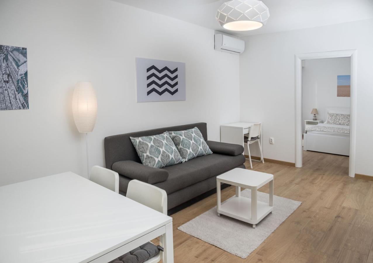 Apartmani Orion - Kasiopeja Vinkovci Esterno foto